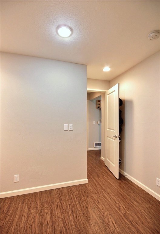 Building Photo - Condominium in West Seattle - Beach Drive