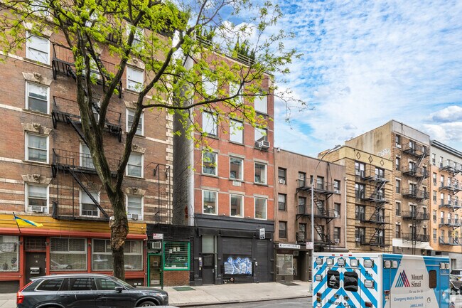 Foto del edificio - 436 E 11th St