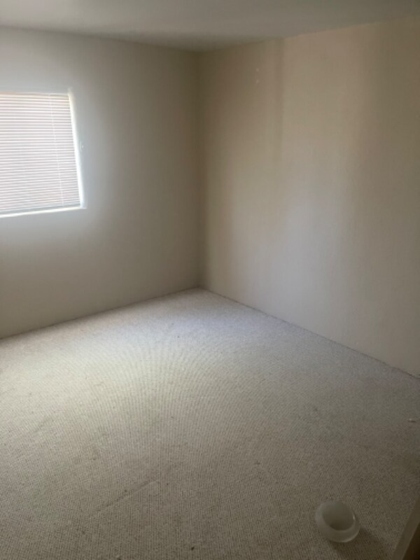 Foto principal - 5501 Iliff Rd NW