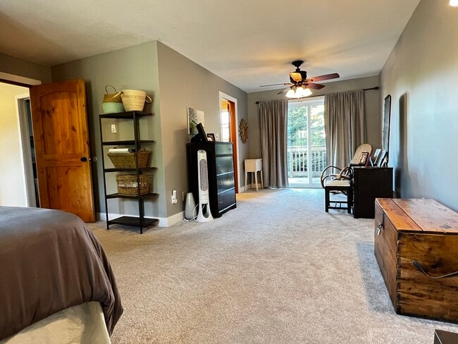 Building Photo - 1601 Dalmatian Dr