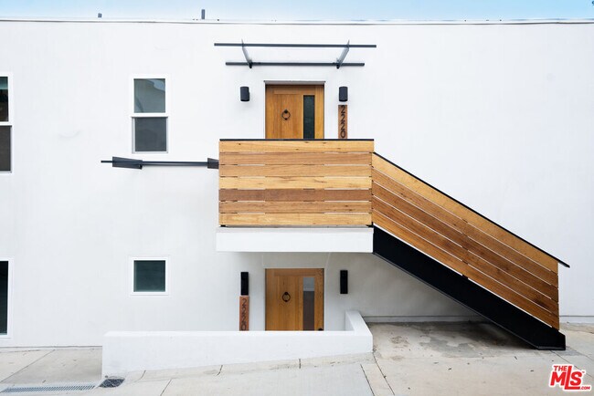 Foto del edificio - 2226 1/2 Aaron St