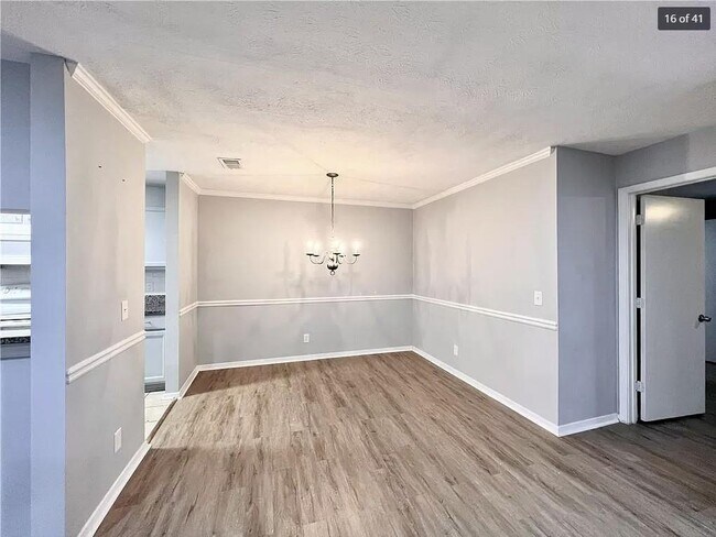 Building Photo - 326 Warm Springs Cir