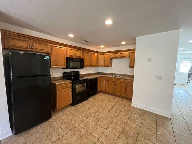 Building Photo - 150 Brown Estates Dr