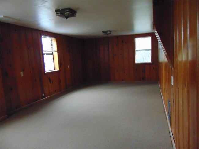 Building Photo - 624 Tiburon Dr
