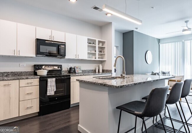 Building Photo - 750 Avondale Creek Dr.