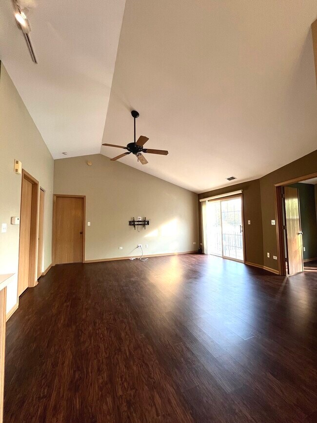Building Photo - 2451 Sheehan Dr