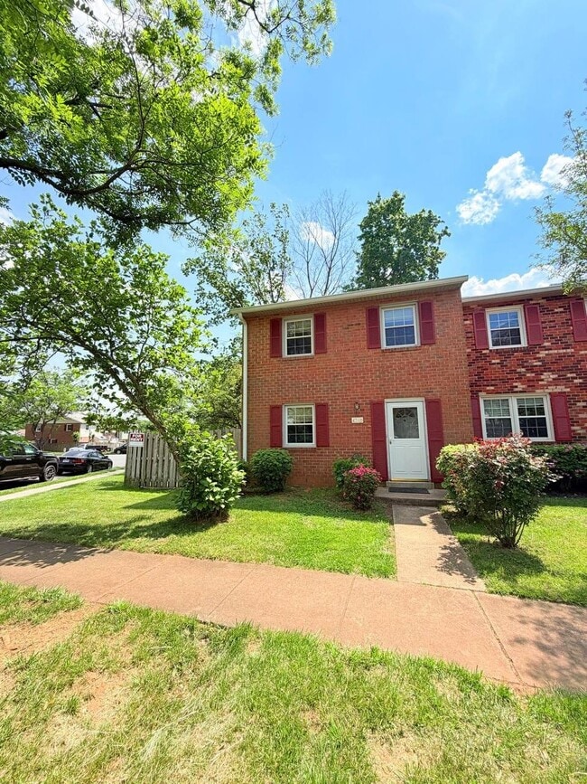 Photo - 4240 Embassy Dr Townhome