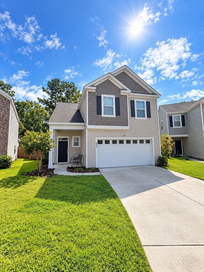 Building Photo - 833 Kirby Ct