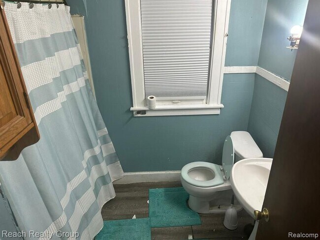 Foto del edificio - 21662 Bennett St