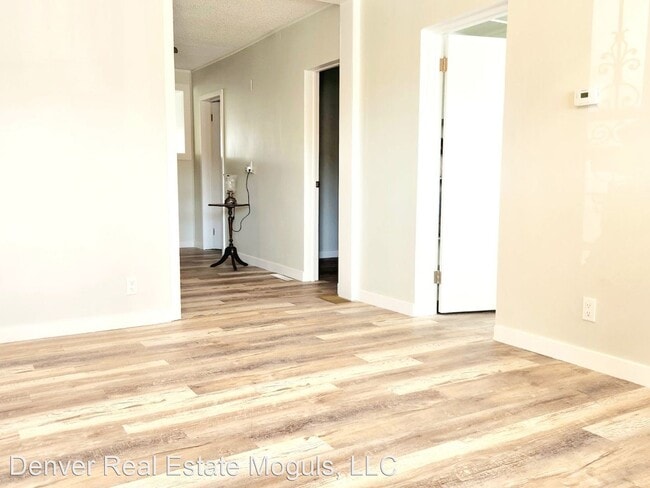 Building Photo - 2 br, 1 bath House - 3725 Mariposa St.