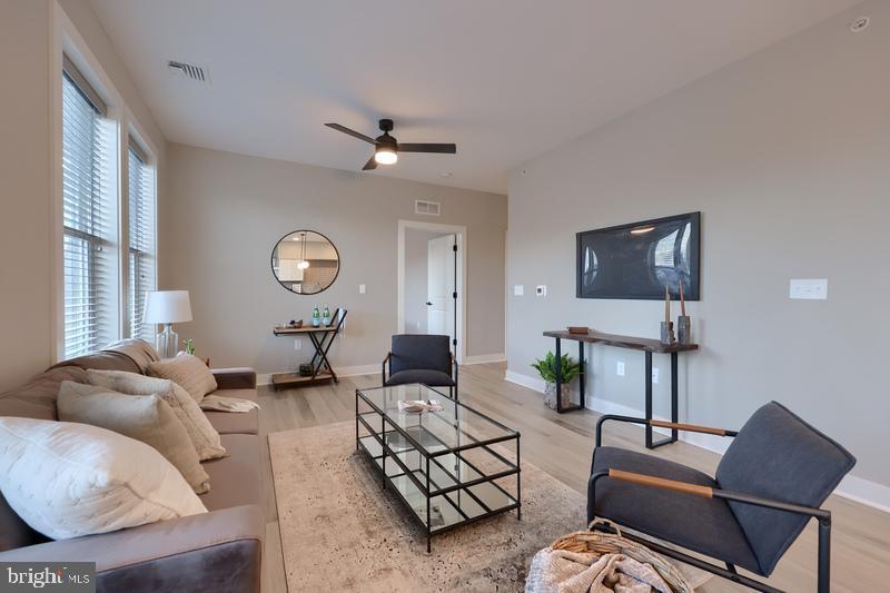 Foto principal - 213 Jackson St