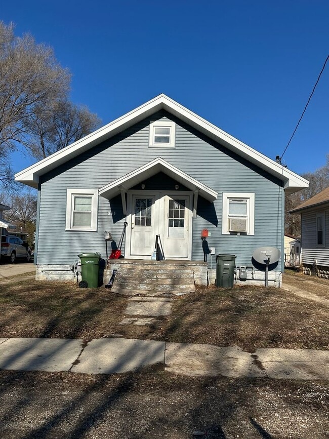 Building Photo - 311 Dearborn Ave