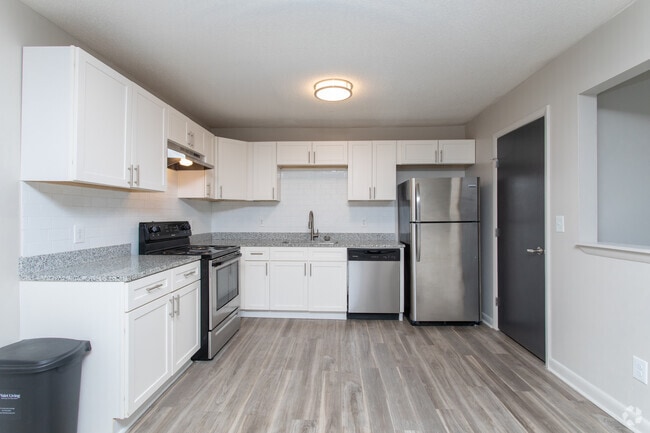 2BR, 2BA - 1200SF - Flats at East Atlanta