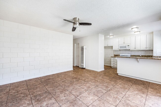 Foto del edificio - 34976 Ave A