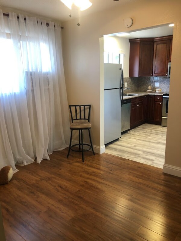 Building Photo - 105 Oak Rim Ct