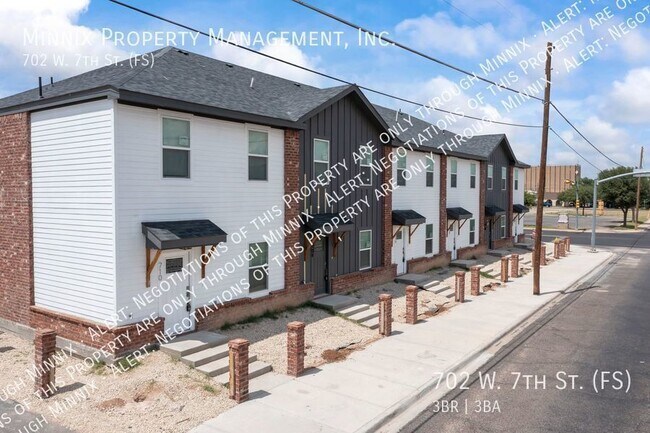 Foto del edificio - 702 W. 7th St.
