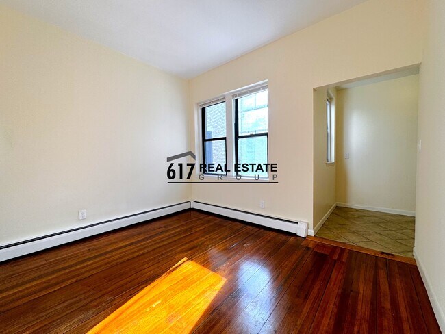 Foto del edificio - 64 Brighton Ave