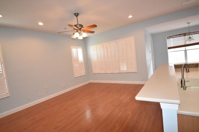 Building Photo - 473 Black Knight Way