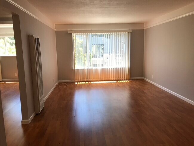 Living Room - 359 Clipper St