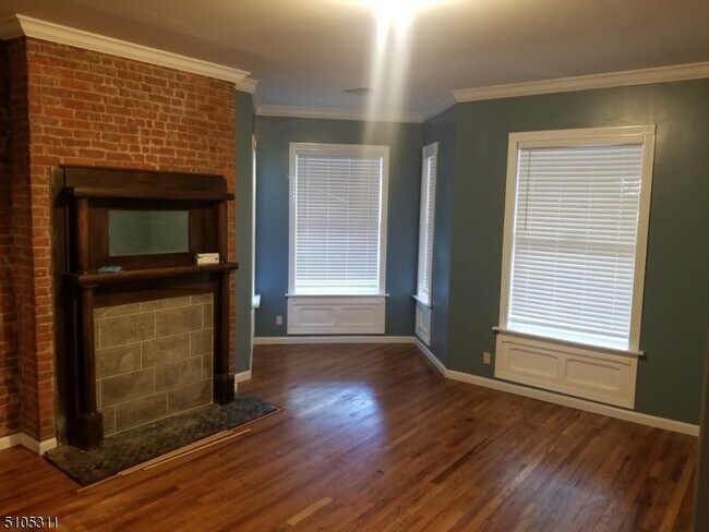 Foto del edificio - 340 Franklin Pl