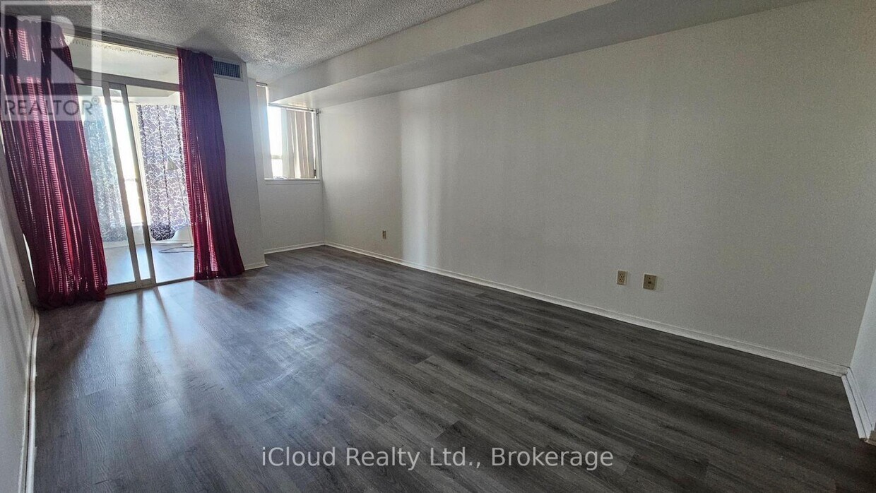 Building Photo - 2466 Eglinton Ave E