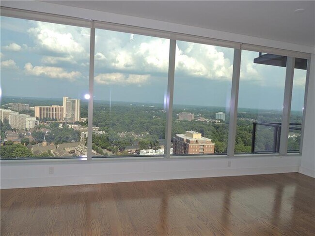 Building Photo - 3630 Peachtree Rd NE