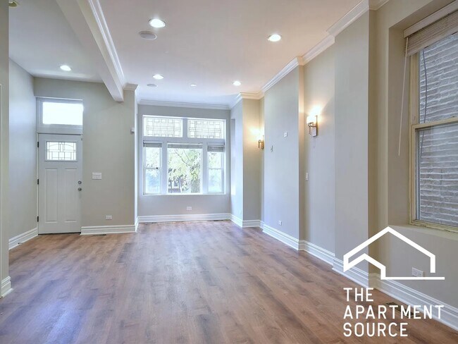 Building Photo - 1316 N Artesian Ave