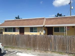 Primary Photo - 6321 Pembroke Rd