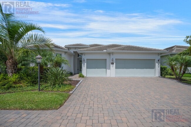 Building Photo - 7745 Sandhill Lake Dr