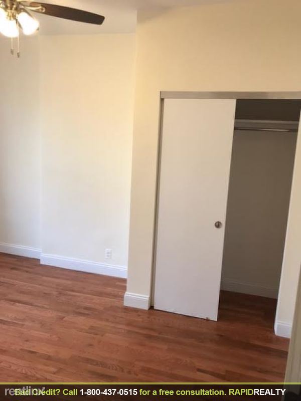 Foto del edificio - 6119 Madison St