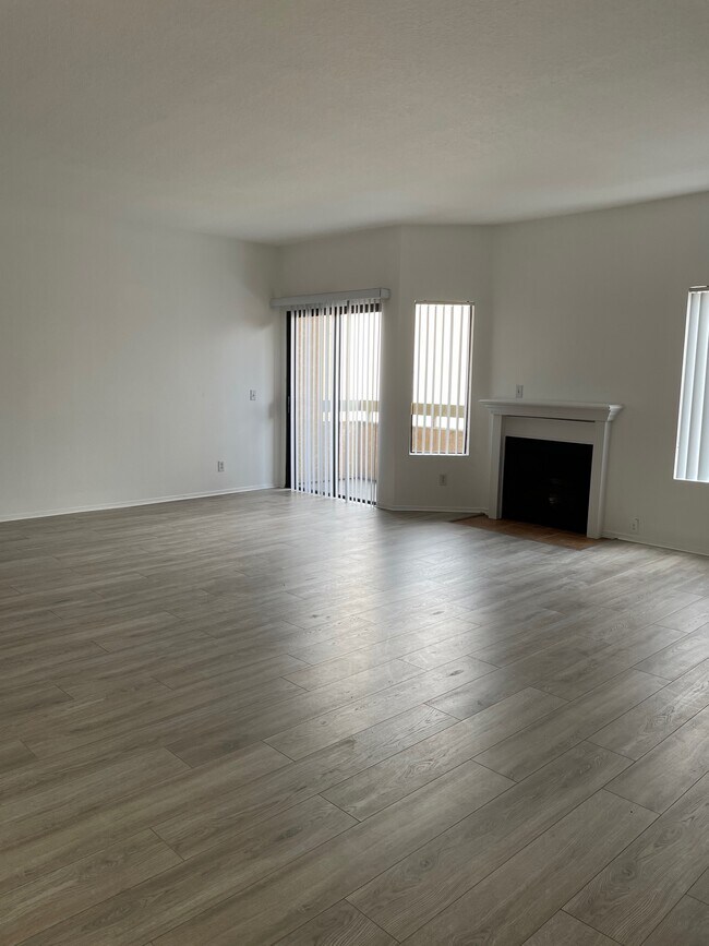 Foto del edificio - 11247 La Maida St