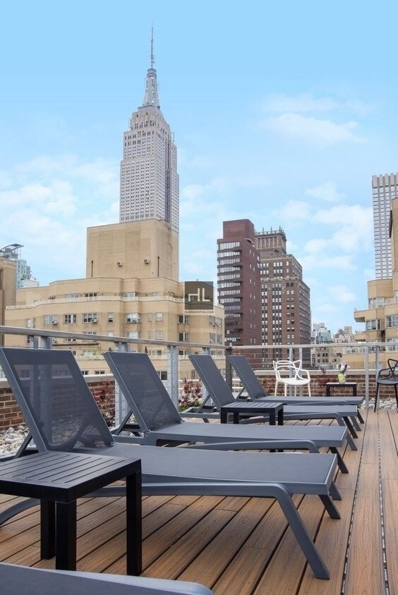 Primary Photo - Park Avenue Luxury! No Fee!