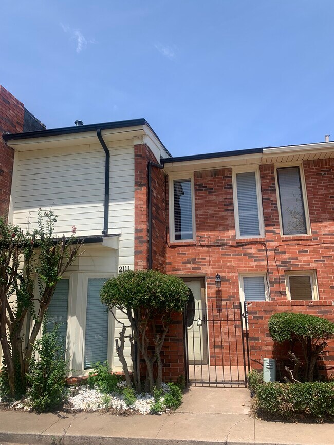 Foto del edificio - 2111 NW 117th St