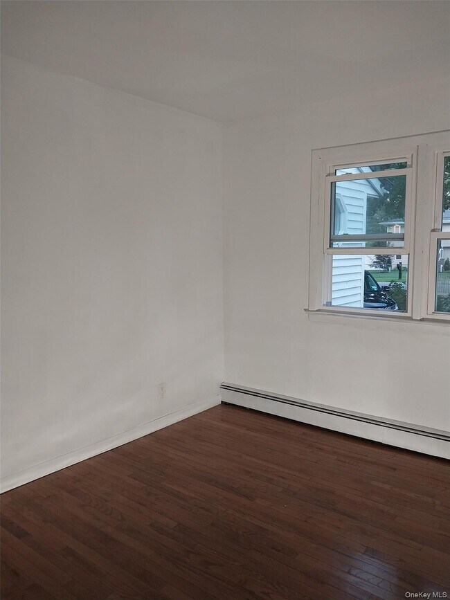 Foto del edificio - 282 Whittier Dr