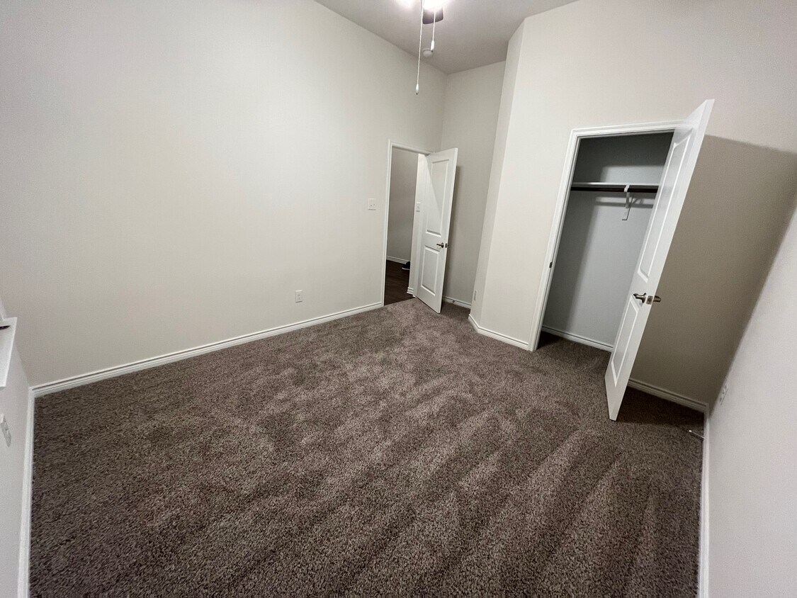 10413 Ponderosa Trl, Krugerville, TX 76227 House Rental in