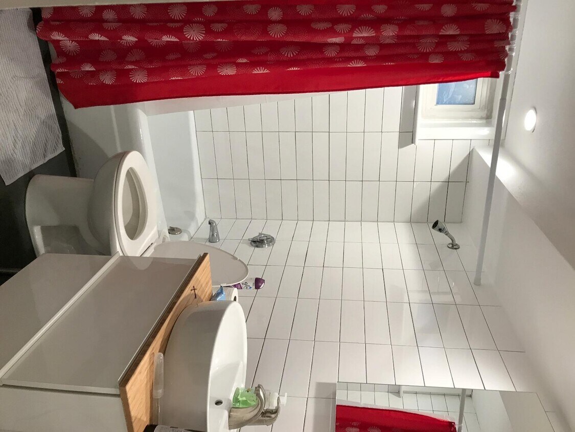 Building Photo - 45 Winslow Rd