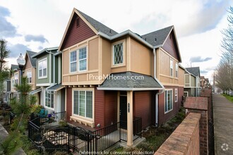 Building Photo - 17011 SW Glen Park Ct