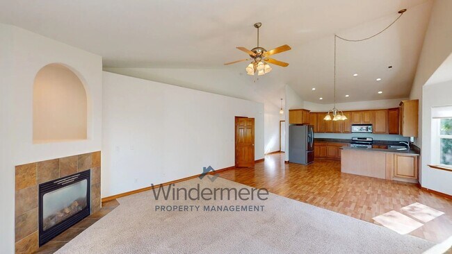 Foto del edificio - 2718 Pebble Ct