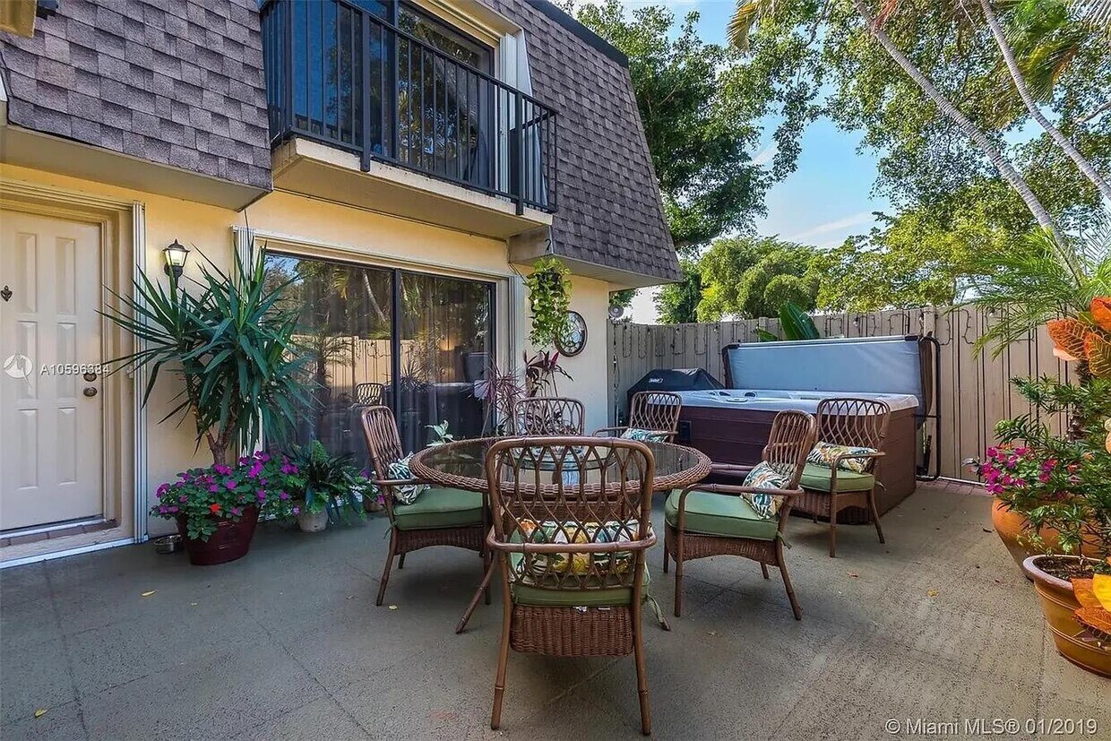 Foto principal - 2899 SW 22nd Cir