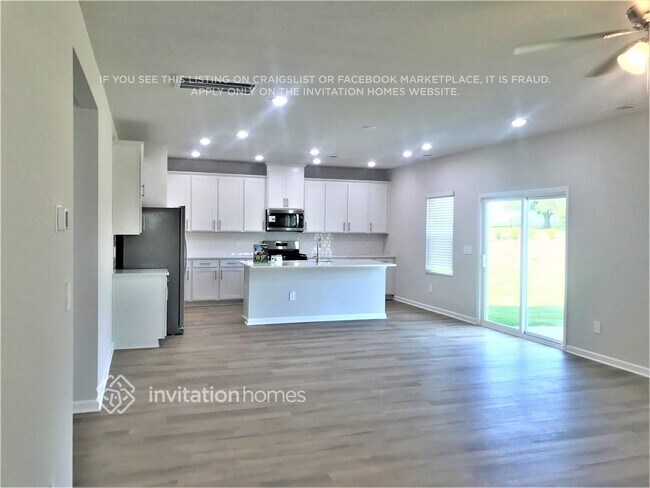 Building Photo - 559 White Birch Ln