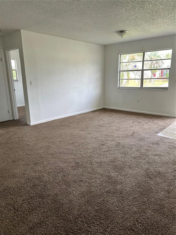 Foto del edificio - 8961 SE 89th St