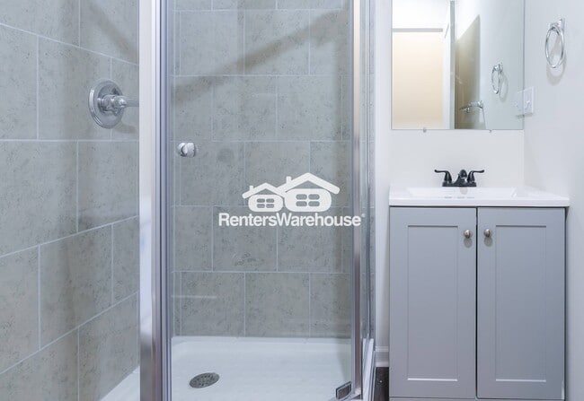 Foto del edificio - 2305 E 37th St