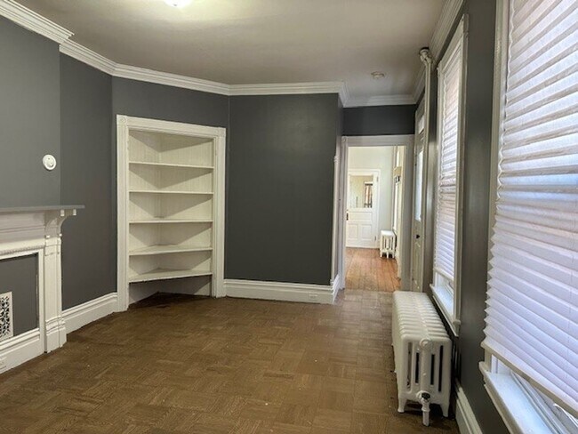 Foto del edificio - Welcome to this 3 Story 1 Bedroom 2 Bonus ...