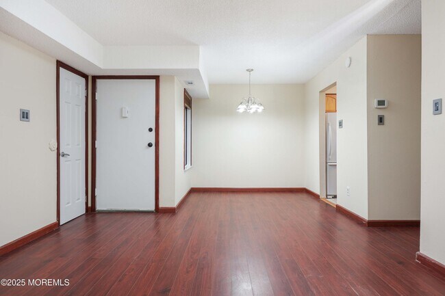 Foto del edificio - 89 Northrup Dr