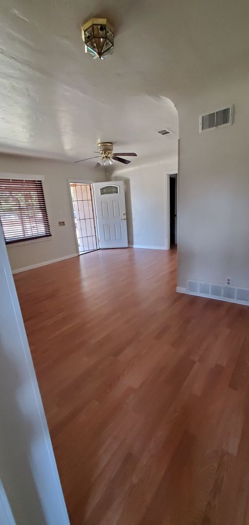 Foto del edificio - Charming Exeter home coming soon