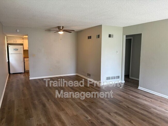 Foto del edificio - 8702 NW 82 Terrace