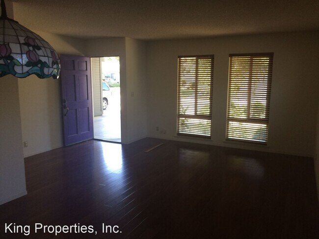 Foto del edificio - 3332 Chesapeake Bay Ave