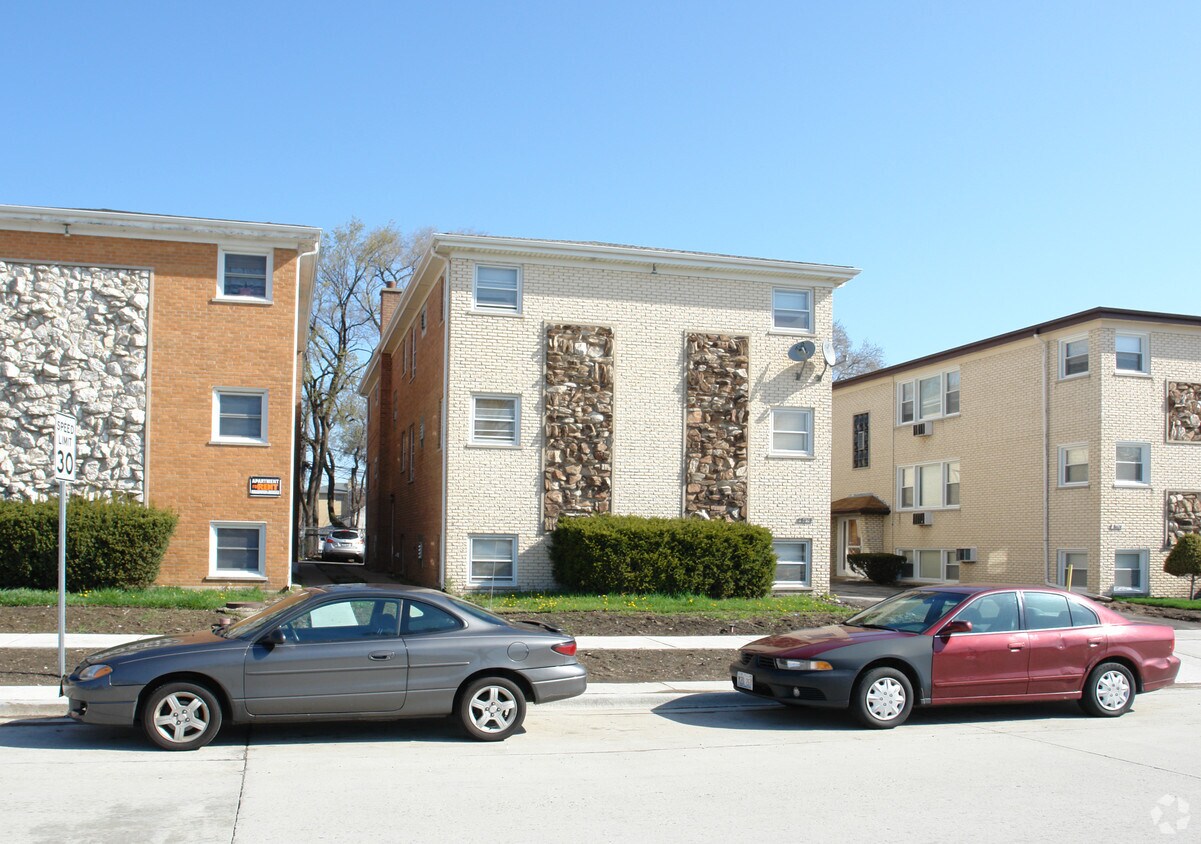 Foto del edificio - 8630 Fullerton Ave