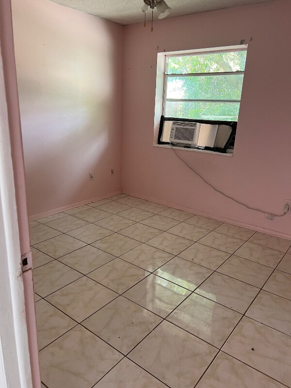 Foto principal - 961 Darwin Ln NE