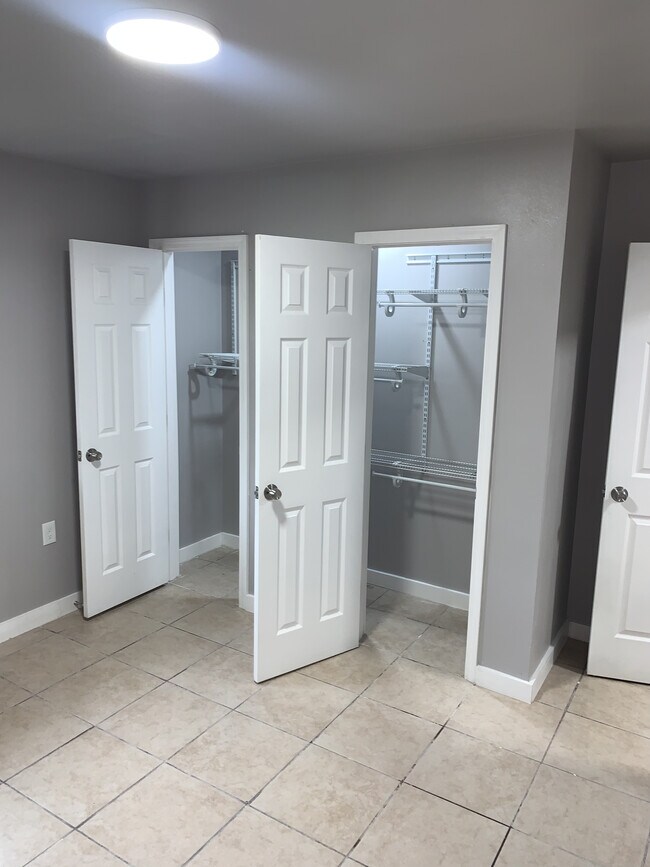 Foto del edificio - 6816 W Coronet Ct